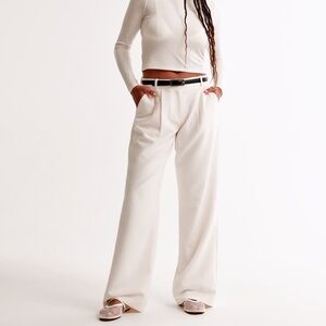 NWT | Curve Love A&F Sloane Low-Rise Tailored Wide Leg Pant in Cream | size 31s